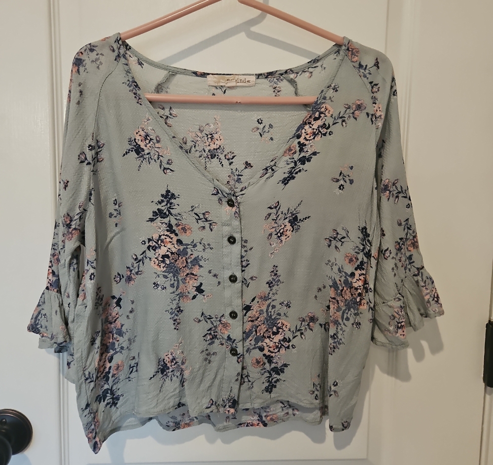 Rewind Gray and Pink Blouse with Boxy Fit and Bell Sleeves